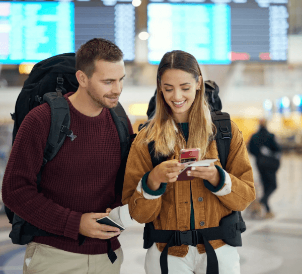 The phone habits people bring into long travel delays
